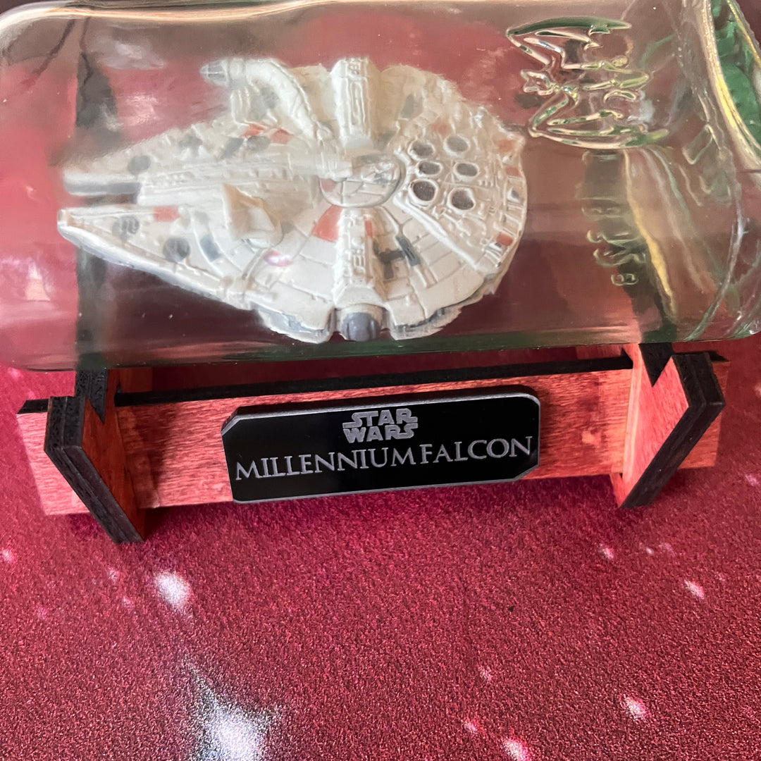 Star Wars Millennium Falcon Starship in Bottle