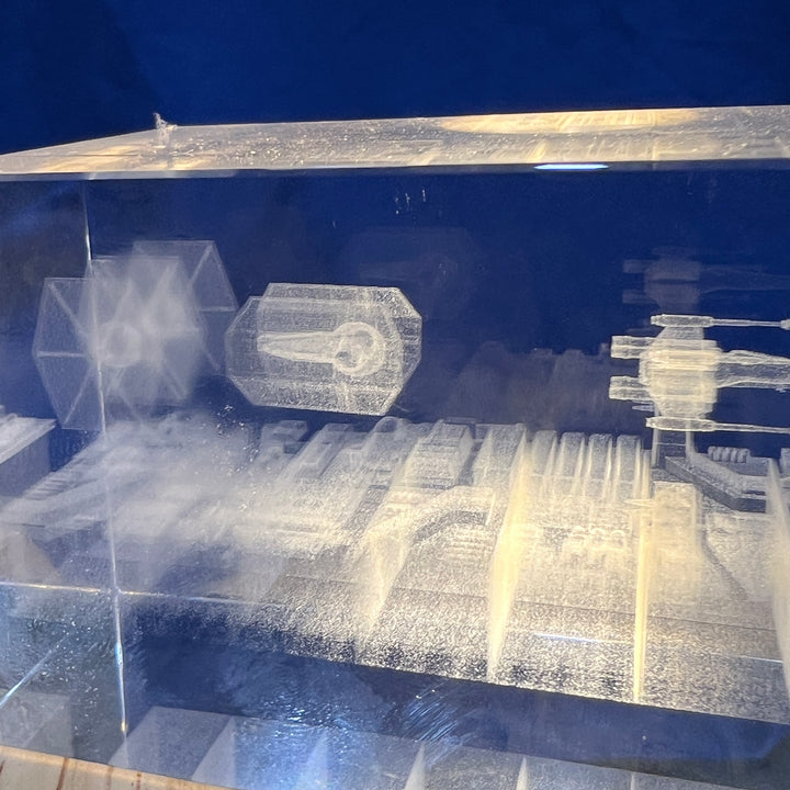 Vaisseau spatial Cryo lumineux Course de la tranchée de l'Étoile de la Mort Star Wars