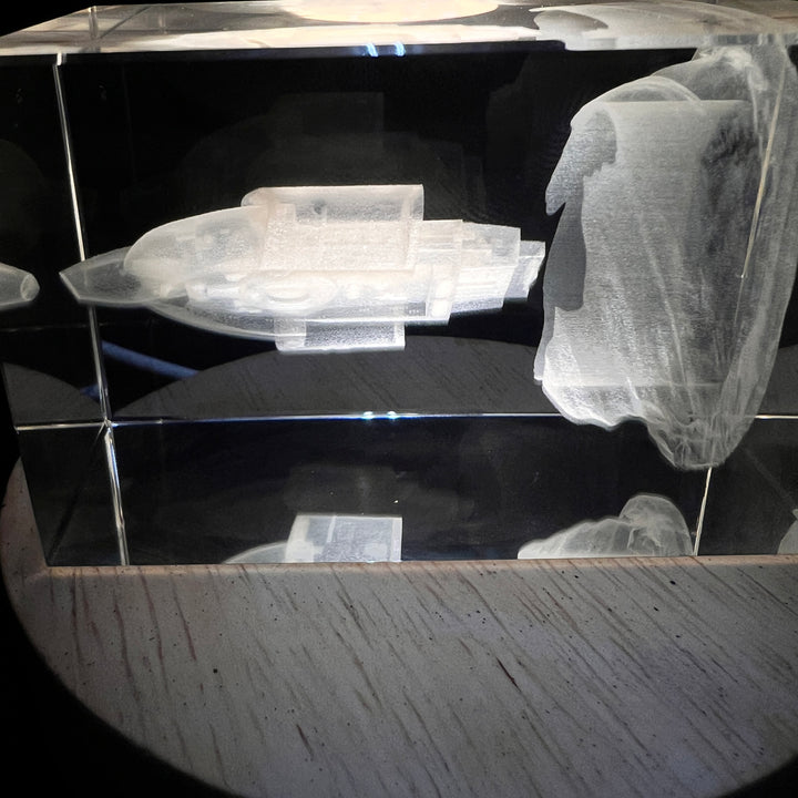 USS Defiant NX-74205 Vaisseau cryogénique lumineux