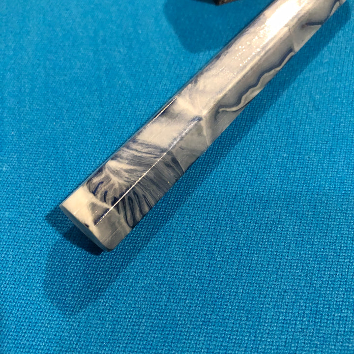 Pool Claw Resin Dallas Cowboys Blue and Silver  With Matching Chalk Holder Billiards