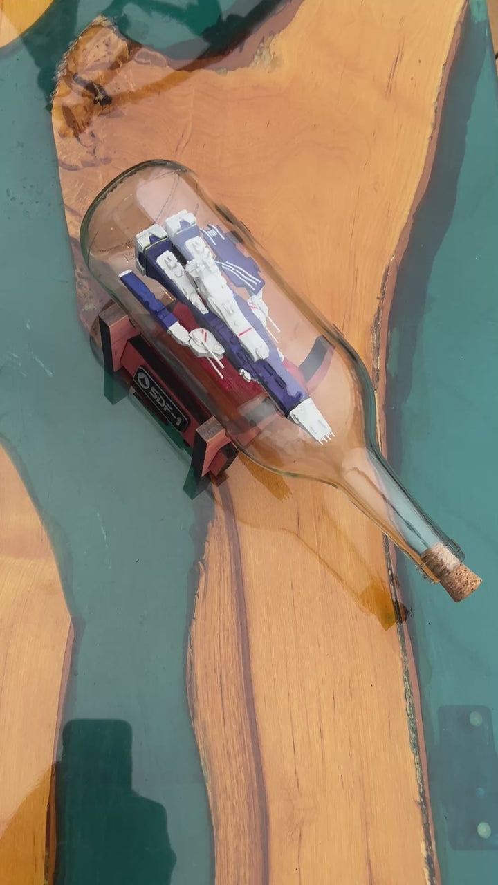 Macross Robotech SDF-1 in a Bottle