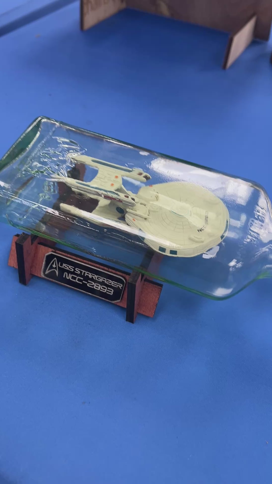 Star Trek USS Stargazer NCC-2893 en bouteille
