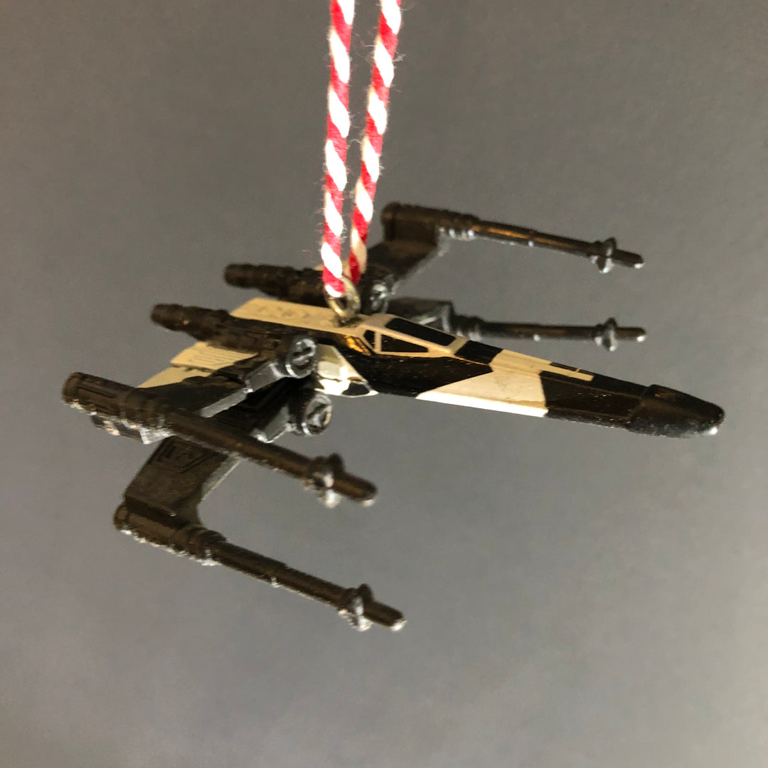 Ornement de Noël Chasseur X-Wing Furtif Star Wars