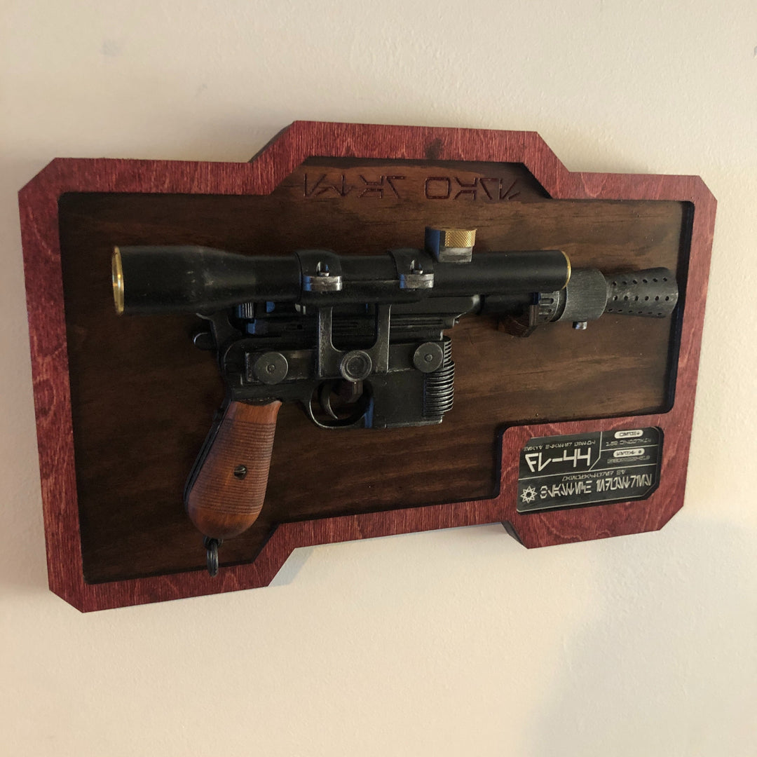 Star Wars Wood DL-44 Blaster Mount - CCHobby